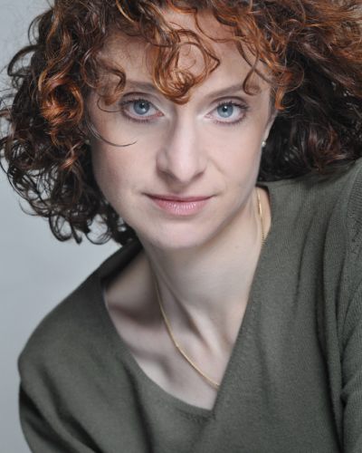 Julia-Goehrmann-Schauspielerin-Sängerin-Sprecherin-Moderatorin-Produzentin-4389_72-large