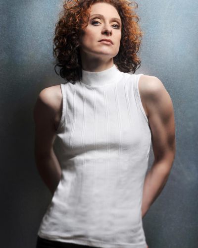 Julia-Goehrmann-Schauspielerin-Sängerin-Sprecherin-Moderatorin-Produzentin-4529-large