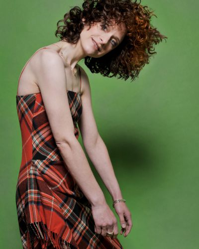 Julia-Goehrmann-Schauspielerin-Sängerin-Sprecherin-Moderatorin-Produzentin-4613_72-large